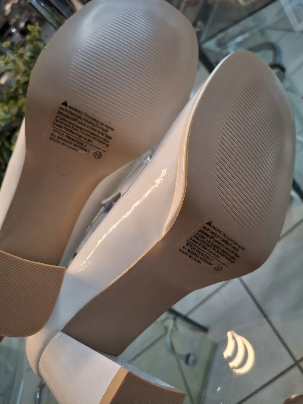N/A elegant cream